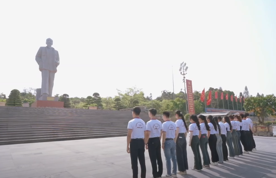 Sinh viên thanh lịch NAUE và hoạt động xã hội