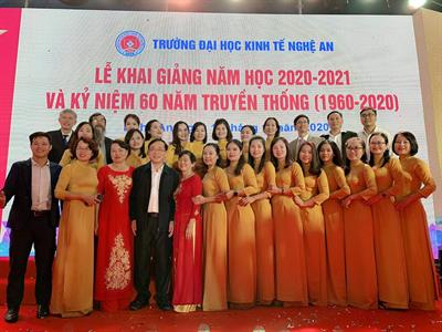 Hội thảo khoa học cấp trường “Xu hướng thương mại điện tử trong nền số hóa” và ký kết thỏa thuận hợp tác giữa Khoa Kinh tế - QTKD với các doanh nghiệp