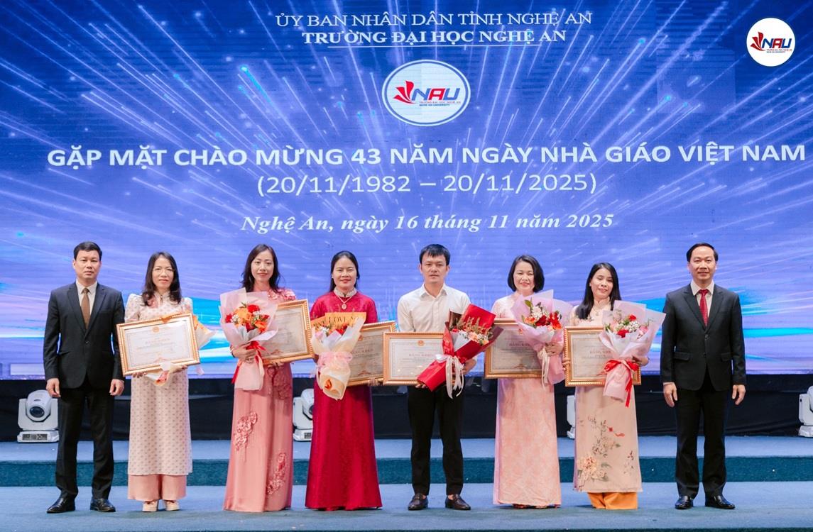 Vinh danh cán bộ Khoa Khoa học Cơ bản với Bằng khen của Chủ tịch UBND tỉnh Nghệ An