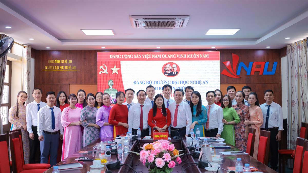 ĐẠI HỘI CHI BỘ LIÊN PHÒNG 2, TRƯỜNG ĐẠI HỌC NGHỆ AN NHIỆM KỲ 2025-2027: DẤU MỐC QUAN TRỌNG CHO SỰ PHÁT TRIỂN VỮNG MẠNH