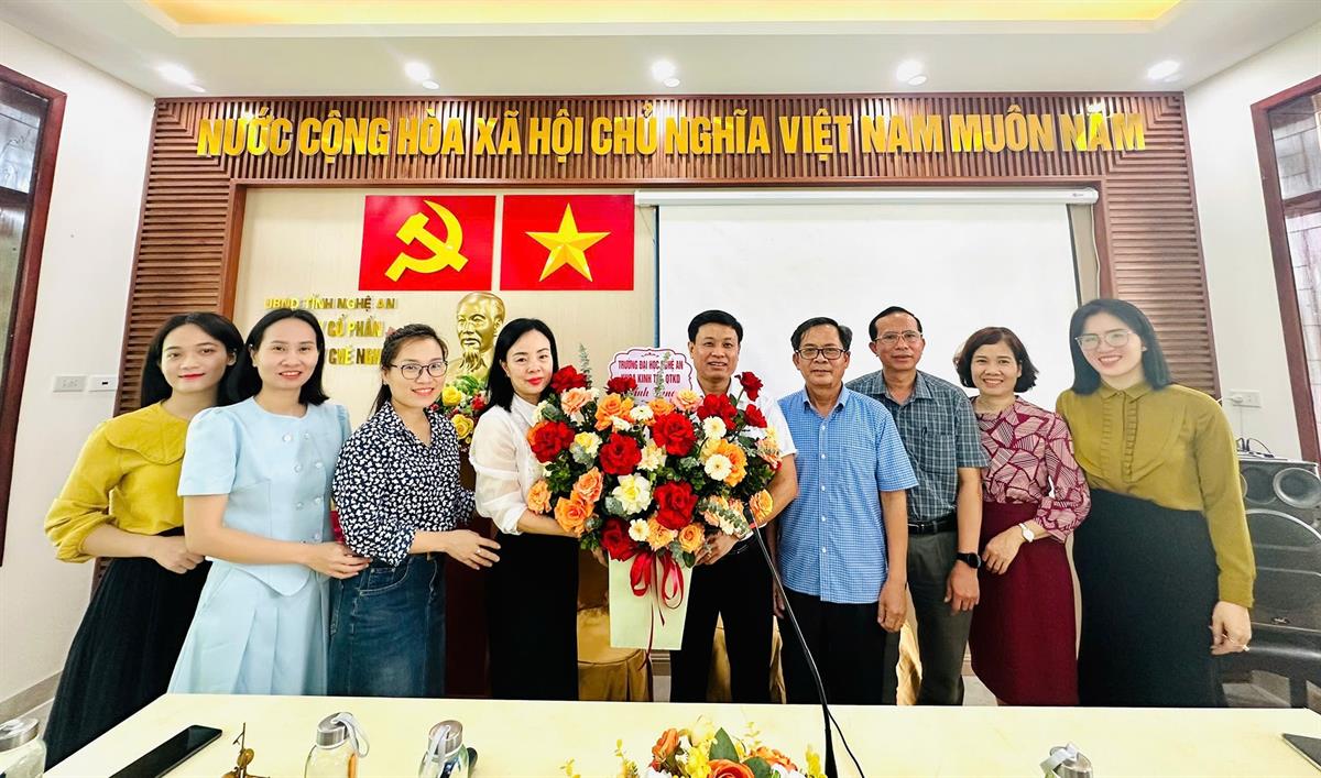 Tiếng Anh trong chương trình đào tạo ngành Kinh tế: Chuẩn đầu ra rõ ràng, mục tiêu thiết thực