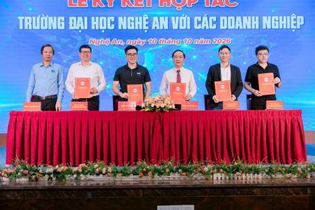 Trường Đại học Nghệ An ký kết hợp tác với các doanh nghiệp - Mở rộng kết nối, kiến tạo giá trị, phát triển nguồn nhân lực