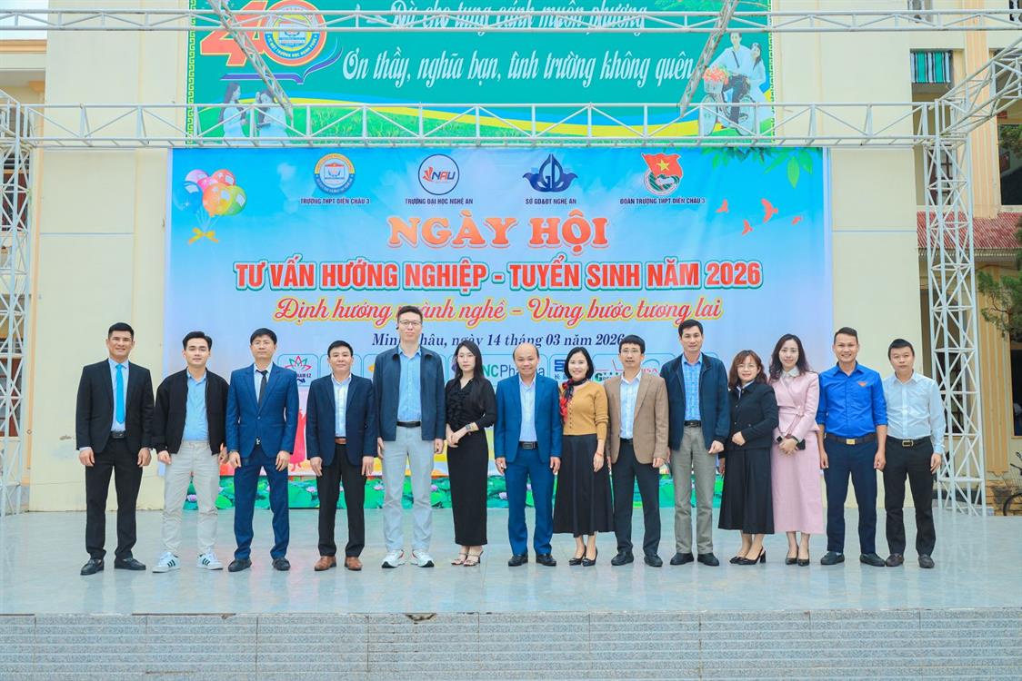 Kết nối doanh nghiệp – Mở lối tương lai: Trường Đại học Nghệ An mang cơ hội nghề nghiệp đến gần hơn với học sinh THPT Diễn Châu 3