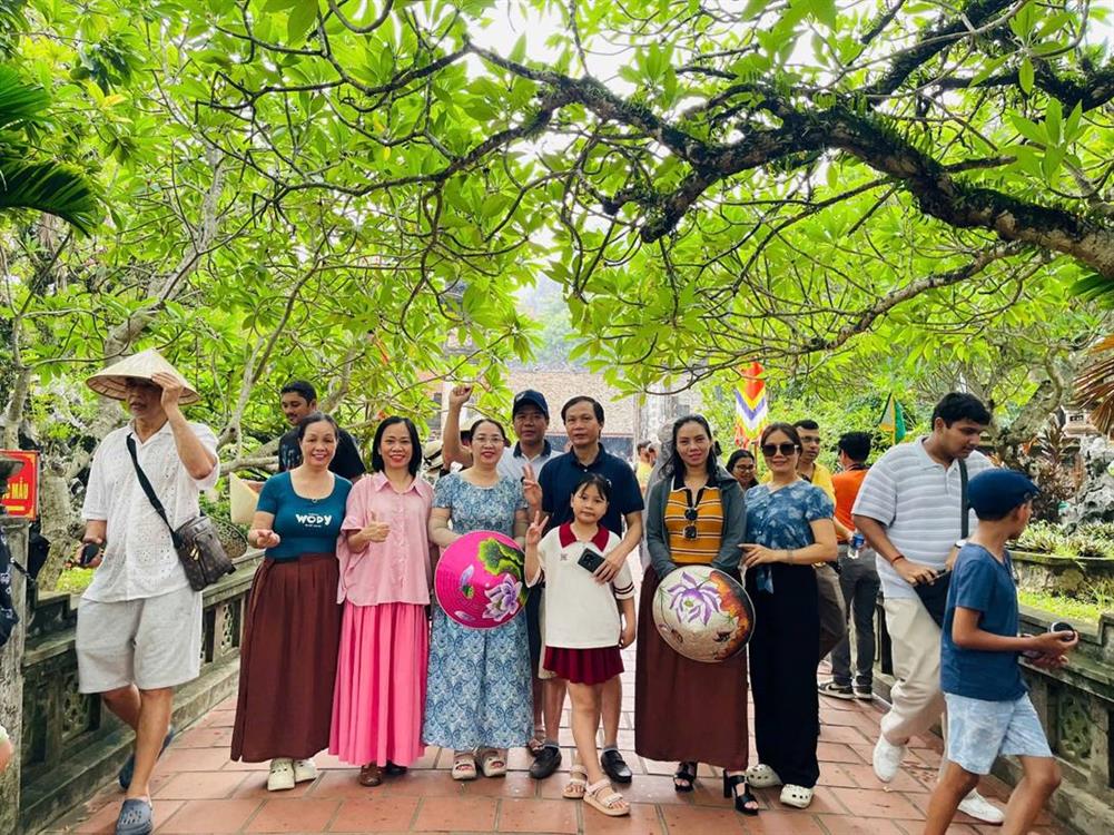 Công đoàn Khoa Nông Lâm Ngư tổ chức chương trình tham quan, nghỉ dưỡng tại Ninh Bình – Gắn kết tập thể, bồi đắp truyền thống và lan tỏa giá trị văn hóa dân tộc