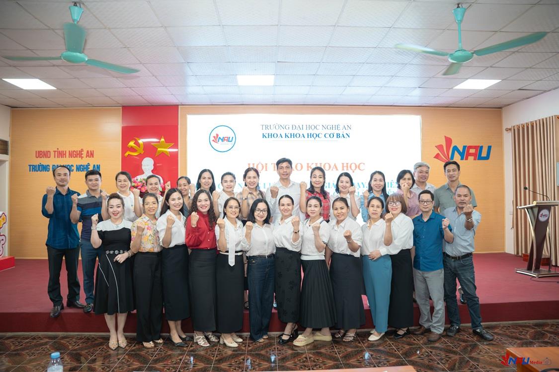 Khoa Khoa học Cơ bản tổ chức Hội thảo khoa học về nâng cao năng lực học tập, giảng dạy và nghiên cứu khoa học bằng tiếng Anh